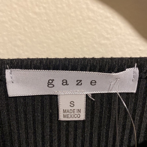 #6. gaze Ruched Short Sleeve Crop Top - Picture 4 of 6